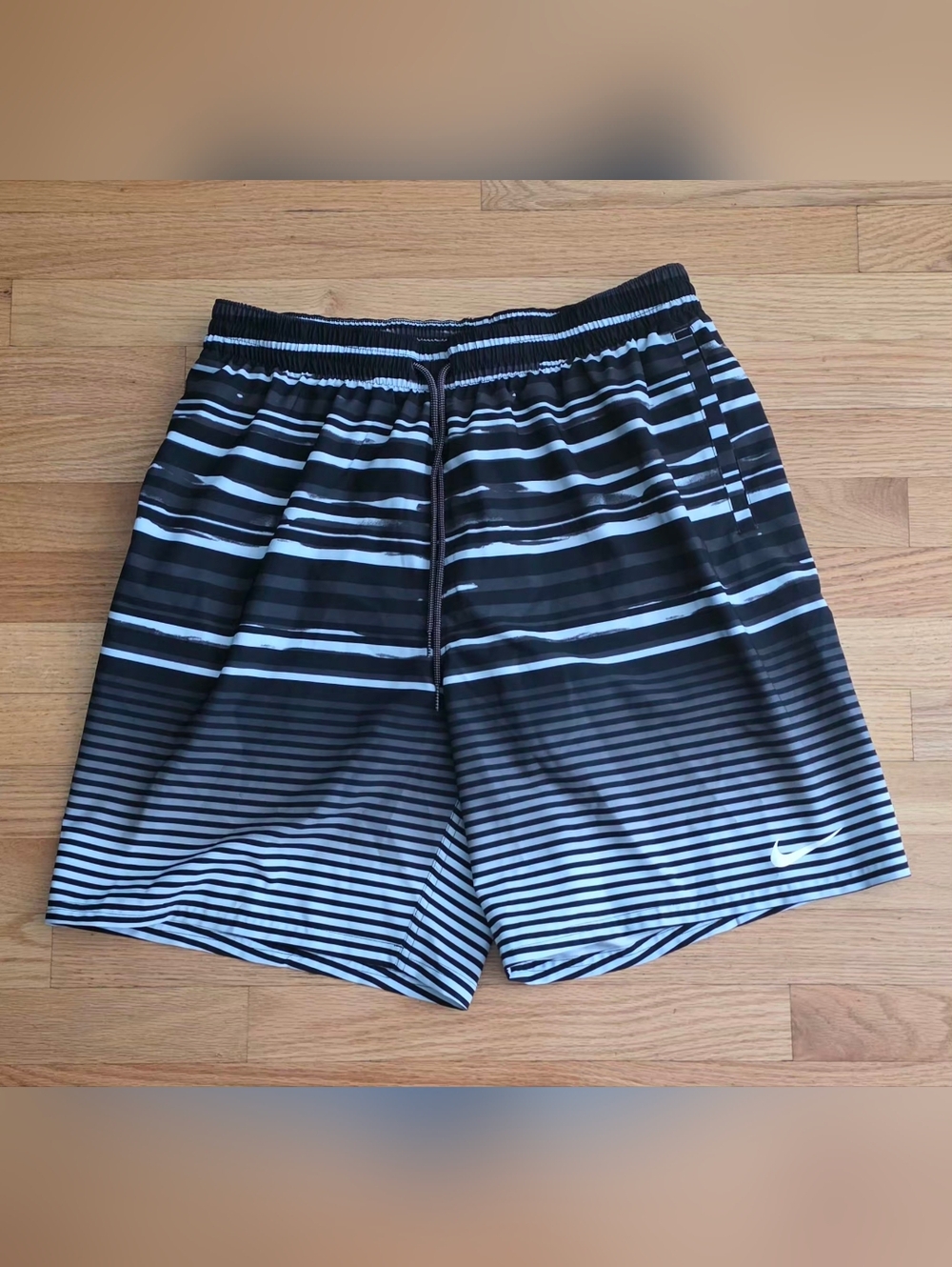 Nike Men's XL Black & Gray Striped Swim Trunks 9"